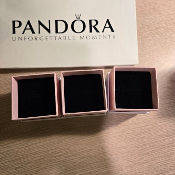 Pandora Charm Boxes - Selling in a set of 3. - Picture 9 of 10
